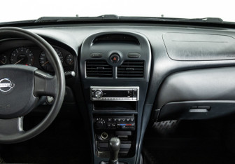 Подержанный автомобиль Nissan Almera Classic 2006 года (14 фото)