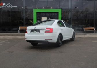 Новый Skoda Octavia Liftback 2025 (3 фото)