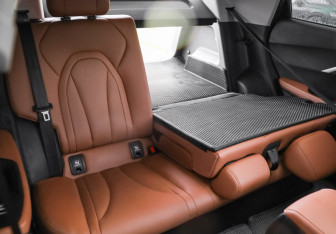 Подержанный автомобиль Omoda C5 2023 года (33 фото)