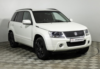 Подержанный автомобиль Suzuki Grand Vitara 2011 года (3 фото)