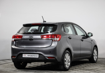 Подержанный автомобиль Kia Rio Hatchback 2017 года (5 фото)