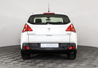Подержанный автомобиль Peugeot 3008 2011 года (6 фото)