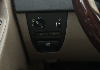 Подержанный автомобиль Volvo XC90 2012 года (17 фото)