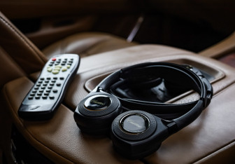 Подержанный автомобиль Cadillac Escalade Suv 2015 года (17 фото)