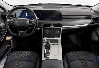 Подержанный автомобиль Exeed TXL 2023 года (15 фото)