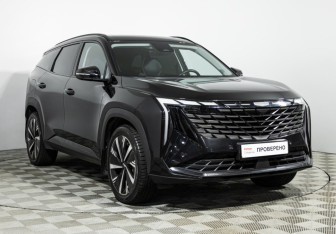 Подержанный автомобиль Geely Atlas 2024 года (3 фото)