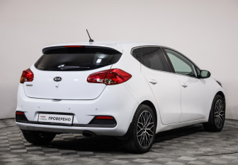 Подержанный автомобиль Kia Ceed Hatchback 2012 года (5 фото)