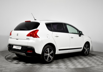 Подержанный автомобиль Peugeot 3008 2012 года (5 фото)