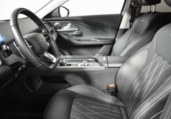 Подержанный автомобиль Chery Arrizo 8 2023 года (10 фото)