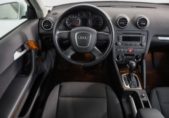 Подержанный автомобиль Audi A3 Hatchback 2008 года (10 фото)