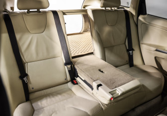 Подержанный автомобиль Volvo XC60 2012 года (27 фото)