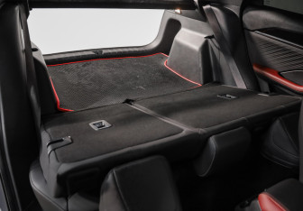 Подержанный автомобиль Geely Coolray 2023 года (30 фото)