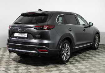 Подержанный автомобиль Mazda CX-9 2018 года (5 фото)