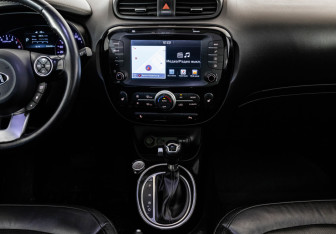 Подержанный автомобиль Kia Soul 2018 года (12 фото)