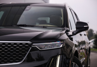 Подержанный автомобиль Cadillac XT6 2021 года (2 фото)