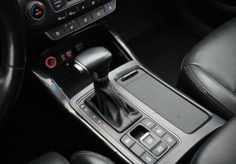 Подержанный автомобиль Kia Sorento 2018 года (26 фото)