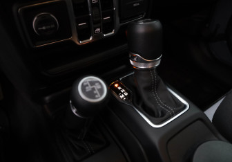 Подержанный автомобиль Jeep Wrangler 2023 года (12 фото)