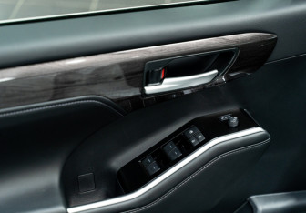 Новый Toyota Highlander 2025 (10 фото)