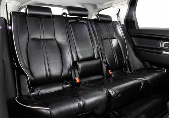 Подержанный автомобиль Land Rover Discovery Sport 2018 года (20 фото)