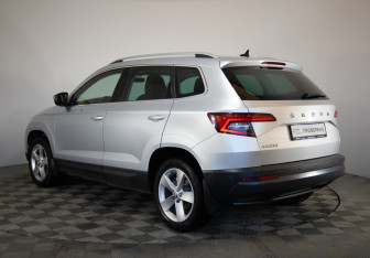 Подержанный автомобиль Skoda Karoq 2020 года (7 фото)