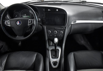 Подержанный автомобиль Saab 9-3 Sedan 2008 года (15 фото)