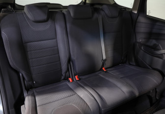 Подержанный автомобиль Ford Kuga 2012 года (21 фото)