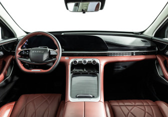 Подержанный автомобиль Exeed RX 2023 года (13 фото)