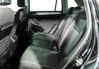 Подержанный автомобиль Volkswagen Tiguan 2017 года (10 фото)