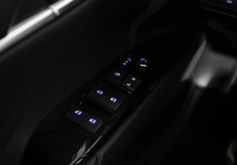 Подержанный автомобиль Toyota Camry Sedan 2021 года (19 фото)