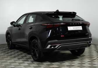 Подержанный автомобиль Omoda C5 2023 года (7 фото)
