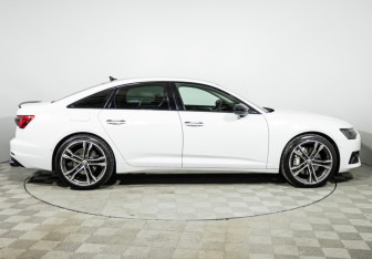 Подержанный автомобиль Audi A6 Sedan 2018 года (4 фото)