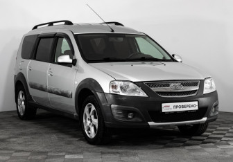 Подержанный автомобиль LADA (ВАЗ) Largus Wagon 2018 года (3 фото)