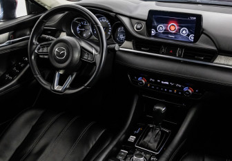 Подержанный автомобиль Mazda 6 Sedan 2019 года (17 фото)