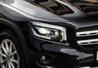 Подержанный автомобиль Mercedes-Benz GLB 2020 года (11 фото)