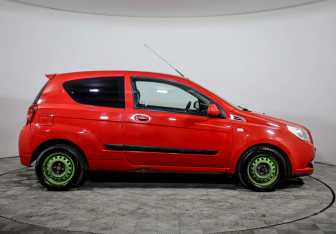 Подержанный автомобиль Chevrolet Aveo Hatchback 2008 года (4 фото)