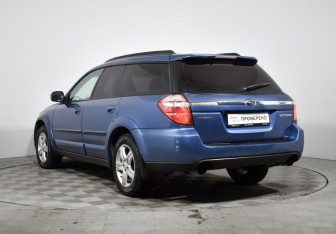 Подержанный автомобиль Subaru Outback Wagon 2007 года (7 фото)