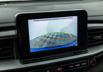 Подержанный автомобиль Kia Ceed Hatchback 2019 года (15 фото)