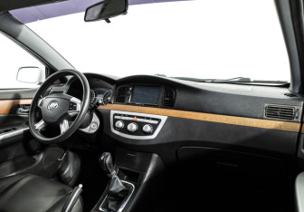 Подержанный автомобиль Lifan Solano 2011 года (9 фото)