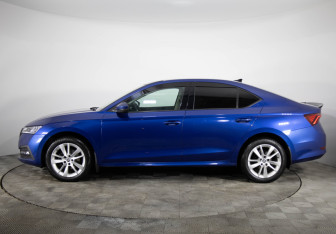 Подержанный автомобиль Skoda Octavia Liftback 2020 года (8 фото)