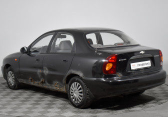 Подержанный автомобиль Chevrolet Lanos 2008 года (7 фото)