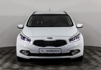 Подержанный автомобиль Kia Ceed Wagon 2013 года (2 фото)