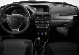 Подержанный автомобиль LADA (ВАЗ) Priora Sedan 2016 года (14 фото)