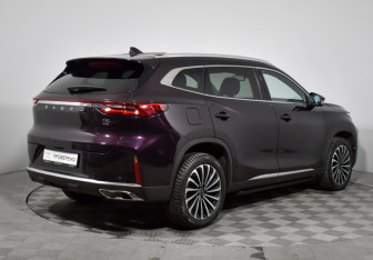 Подержанный автомобиль Exeed TXL 2022 года (5 фото)