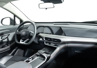 Подержанный автомобиль Changan UNI-T 2023 года (9 фото)