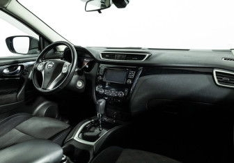 Подержанный автомобиль Nissan Qashqai 2018 года (9 фото)