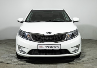 Подержанный автомобиль Kia Rio Sedan 2013 года (2 фото)