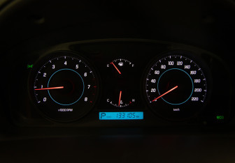 Подержанный автомобиль Chevrolet Captiva 2012 года (18 фото)