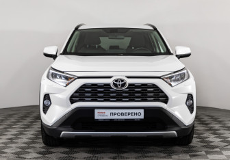 Подержанный автомобиль Toyota RAV4 2019 года (2 фото)
