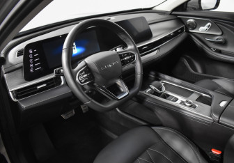 Подержанный автомобиль Chery Arrizo 8 2023 года (9 фото)