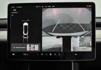 Подержанный автомобиль Tesla Model 3 2019 года (15 фото)